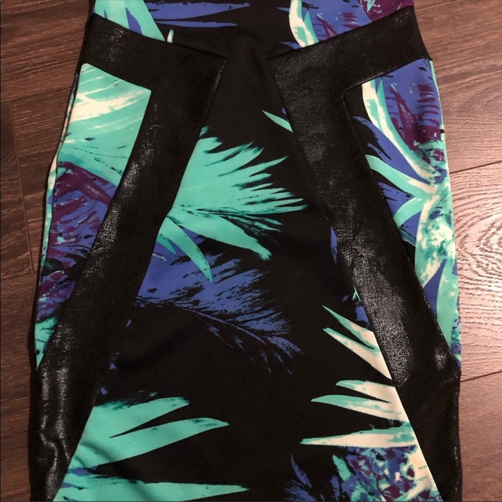 Bebe skirt